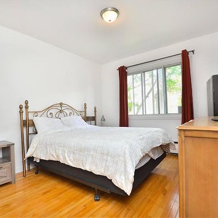 Coquette 3.5 Pour 4 Personnes Apartman Montréal Kültér fotó