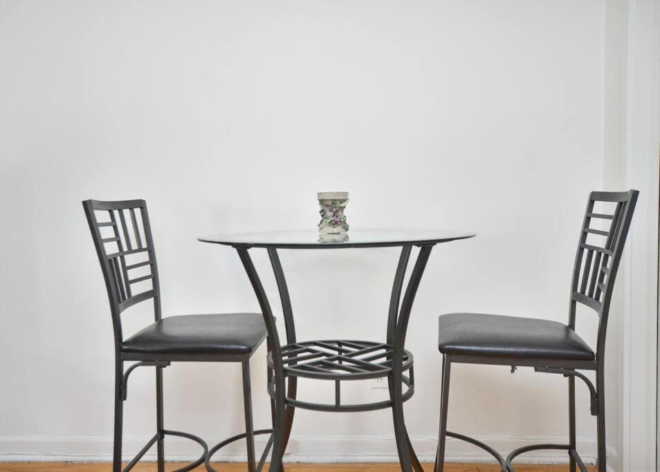 Coquette 3.5 Pour 4 Personnes Apartman Montréal Kültér fotó